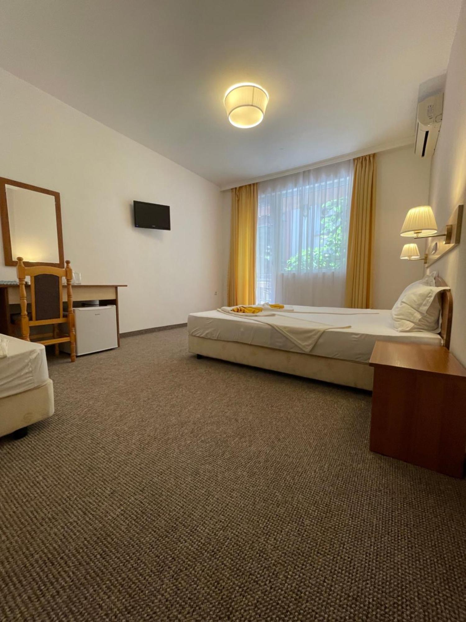 Alatoni Beach Hotel โซโซโปล ภายนอก รูปภาพ