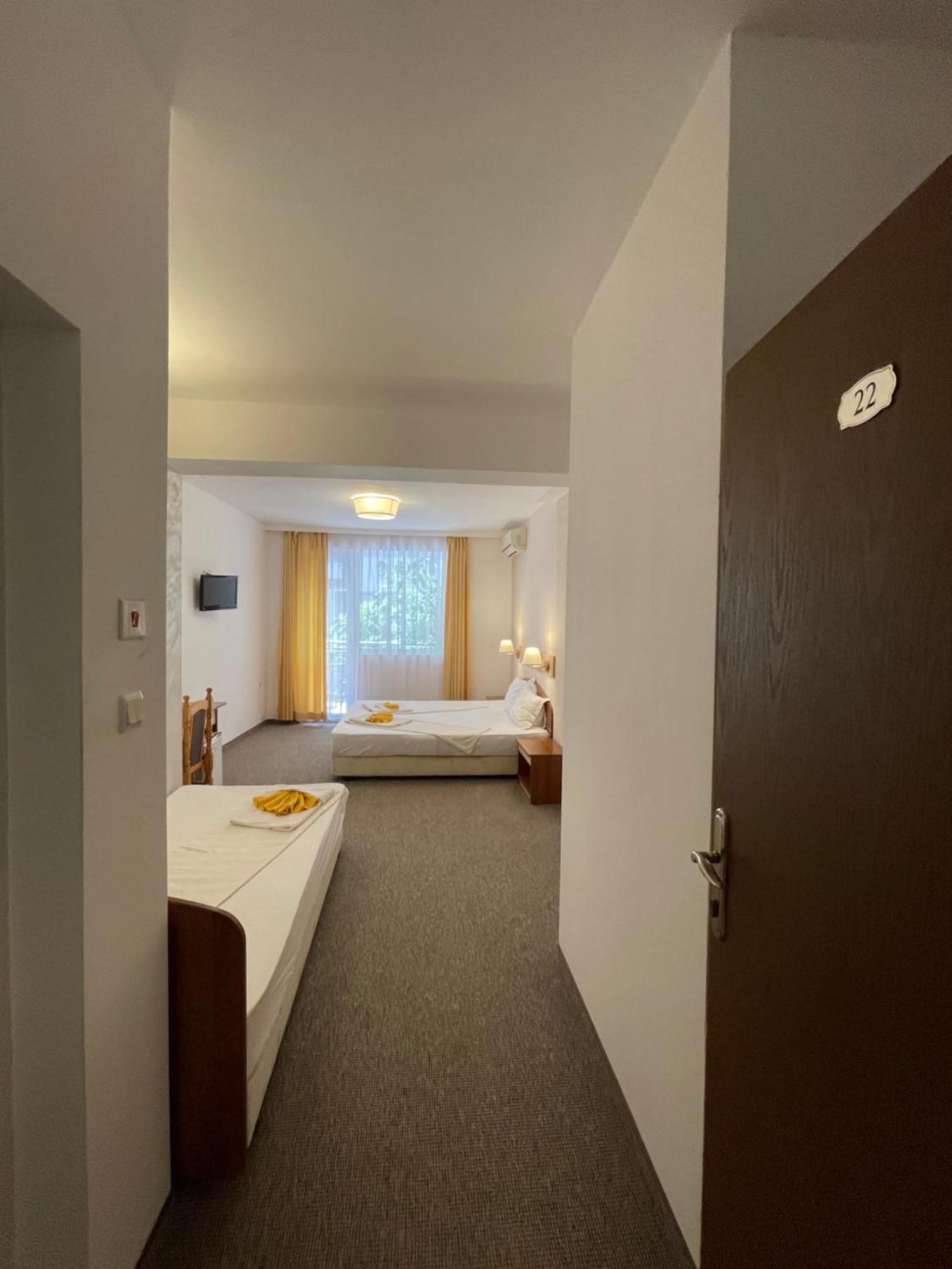 Alatoni Beach Hotel โซโซโปล ภายนอก รูปภาพ