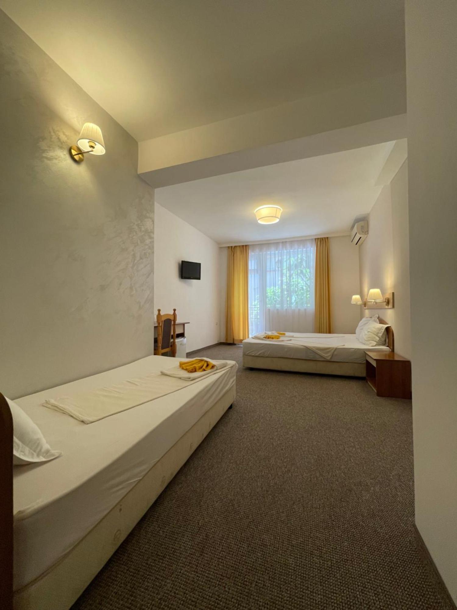 Alatoni Beach Hotel โซโซโปล ภายนอก รูปภาพ