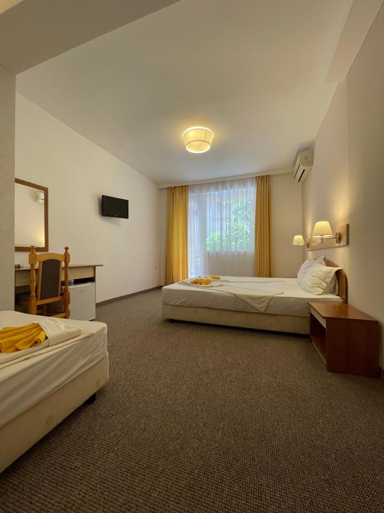 Alatoni Beach Hotel โซโซโปล ภายนอก รูปภาพ
