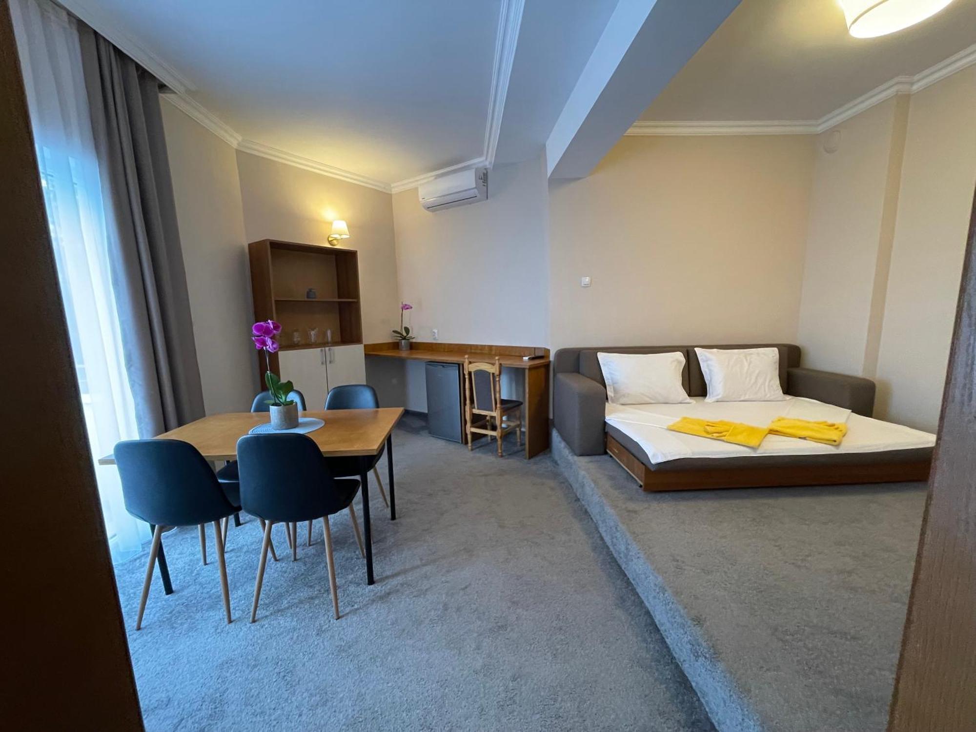 Alatoni Beach Hotel โซโซโปล ภายนอก รูปภาพ