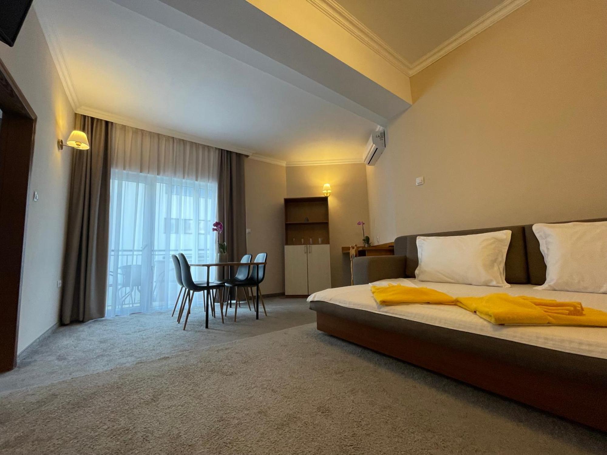 Alatoni Beach Hotel โซโซโปล ภายนอก รูปภาพ