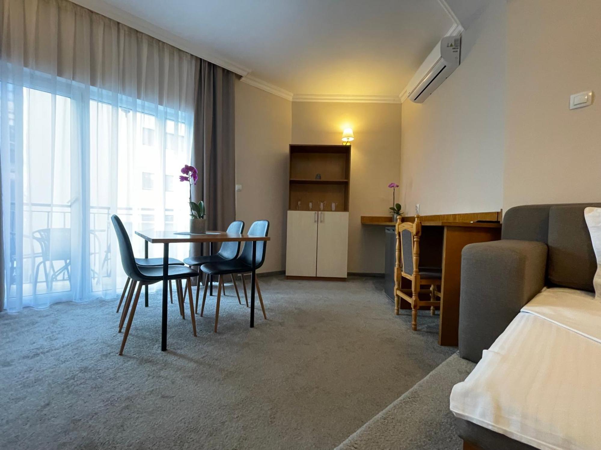 Alatoni Beach Hotel โซโซโปล ภายนอก รูปภาพ